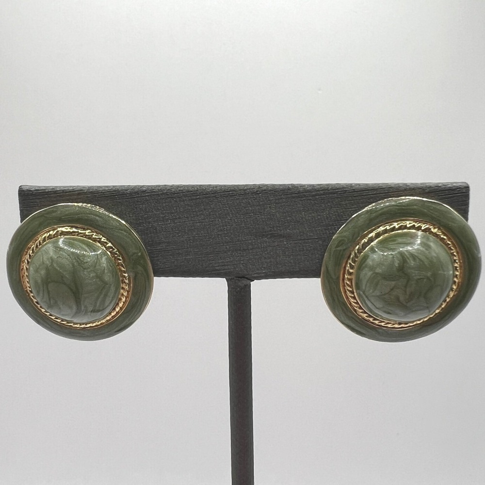 Vintage Pierced‎ Earrings Green Marbled Enamel Gold Tone Button Hat